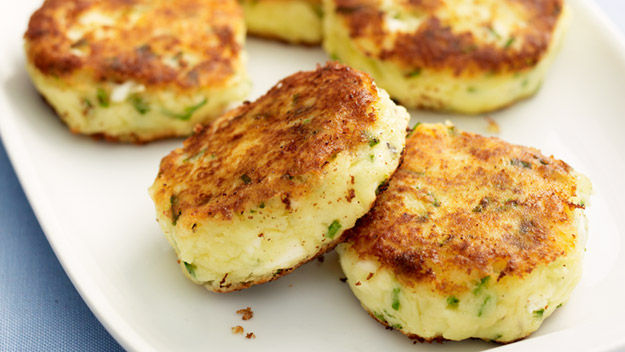 How Do You Make Potato Cakes With Leftover Mashed Potatoes