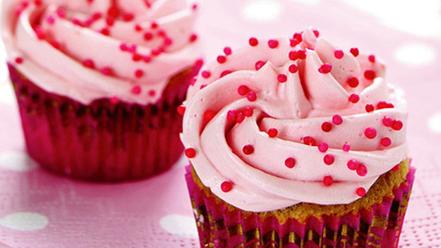 Sue McMahon: Pretty pink cupcakes