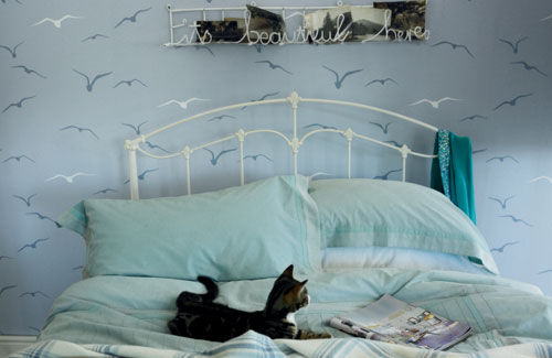 28 Colourful Bedroom Design Ideas