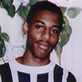 A bloodstain found on a jacket belonging to Gary Dobson, one of the men accused of murdering Stephen Lawrence, was caused when the blood was fresh, the Old Bailey has heard.
