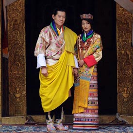 'Dragon King' of Bhutan marries non-royal.