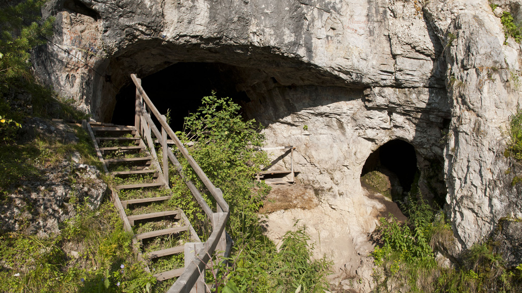 Denisova cave in Siberia (Max Planck Institute for Evolutionary Anthropology)