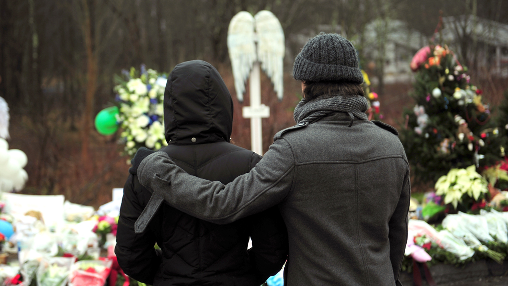 Newtown: the sleepy American town at the centre of crisis (G)