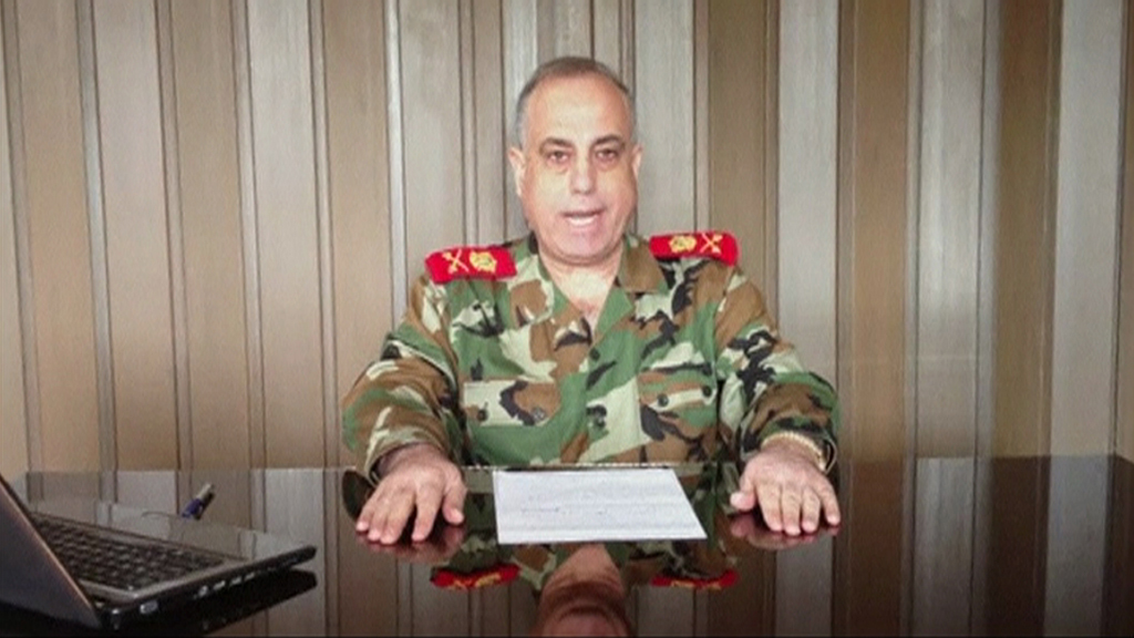 Syria military police chief defects to join rebels (R)