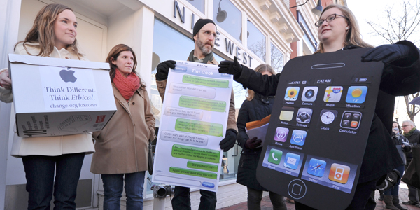 Protesters outside an Apple store (February 12) 