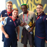 Team GB Water Polo with Usain Bolt (Ciaran James/Twitter)