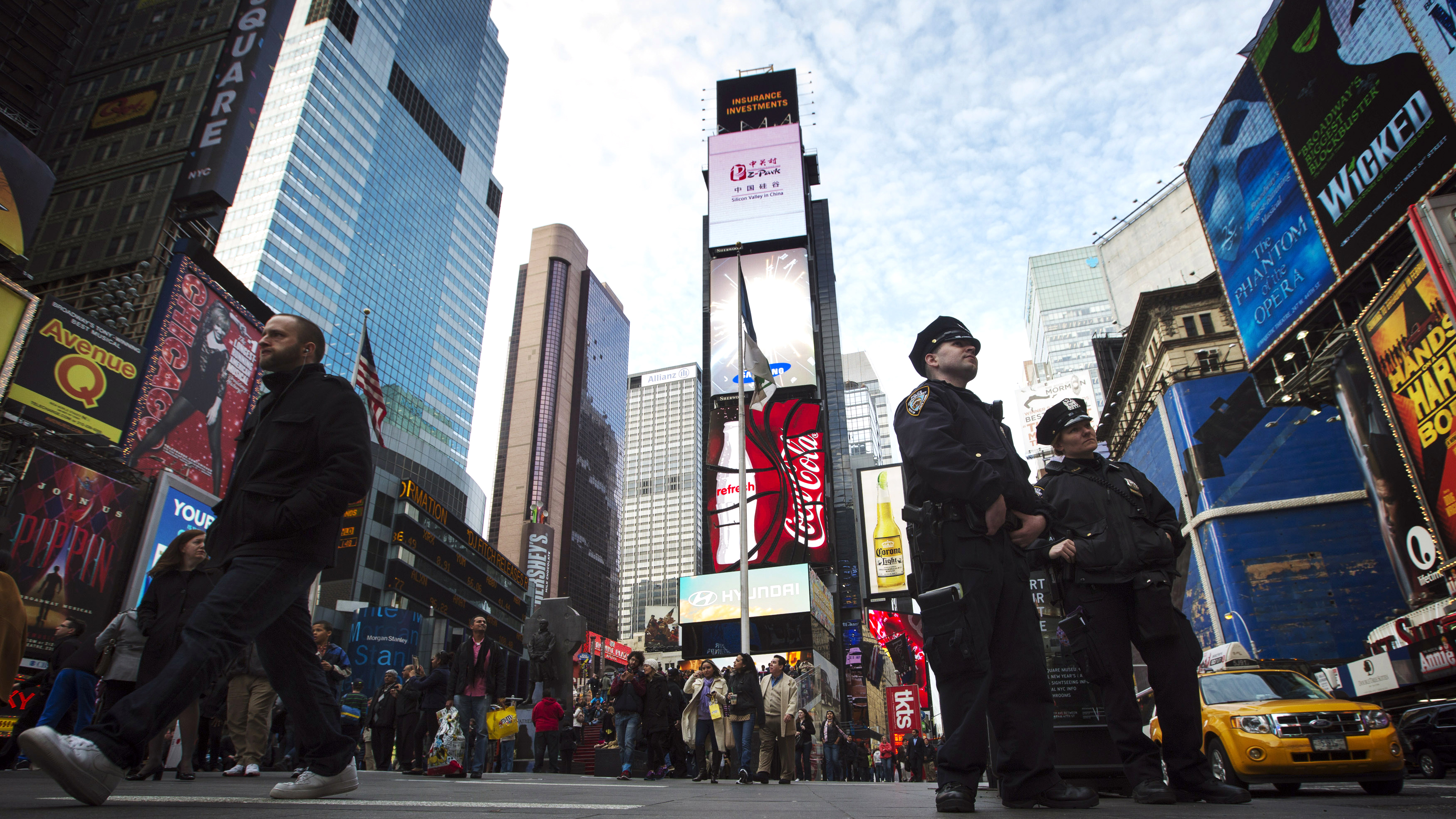 Boston bomb suspects 'planned Time Square attack' (G)
