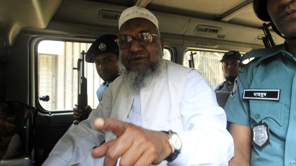 Abdul Quader Mollah in police custody (Reuters)