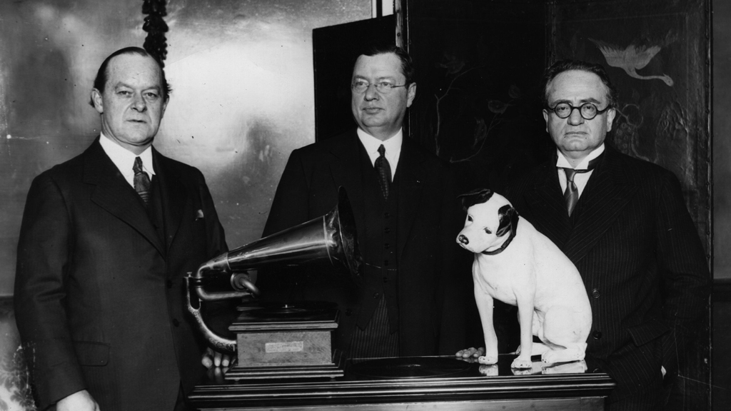 Nipper and the famous HMV gramophone. (Getty)