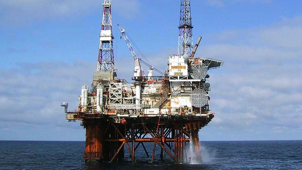 Major North Sea oil pipeline shut over leak fear
