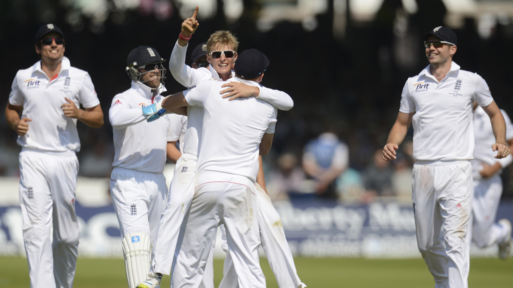 England celebrate after taking a wicket in the second Ashes test