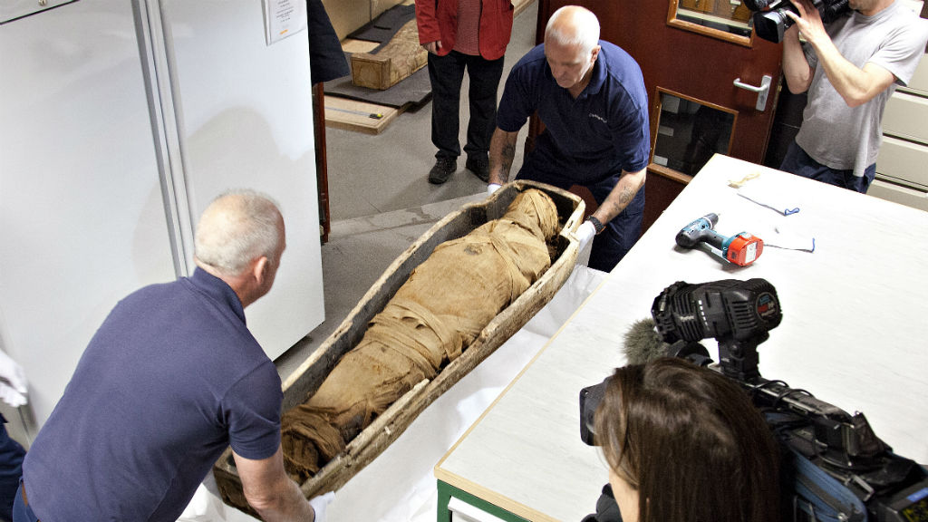 After more than seven decades in storage scientists have begun to uncover the mysteries behind a 3,000-year-old Egyptian mummy.