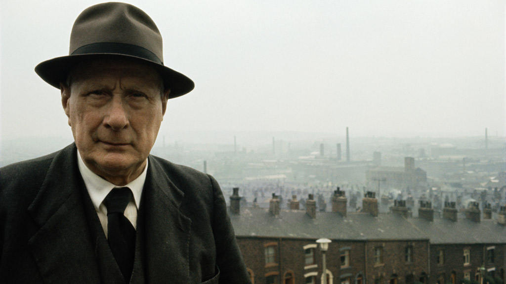 LS Lowry near his home in Pendlebury, Lancashire
