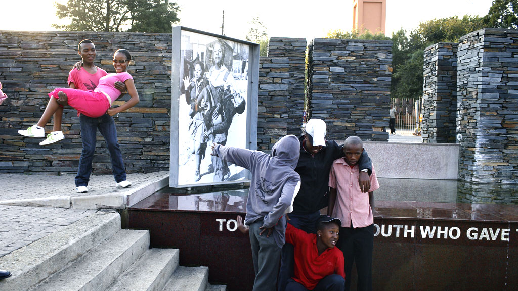 2007: Students visit the Hector Pieterson Museum in Soweto