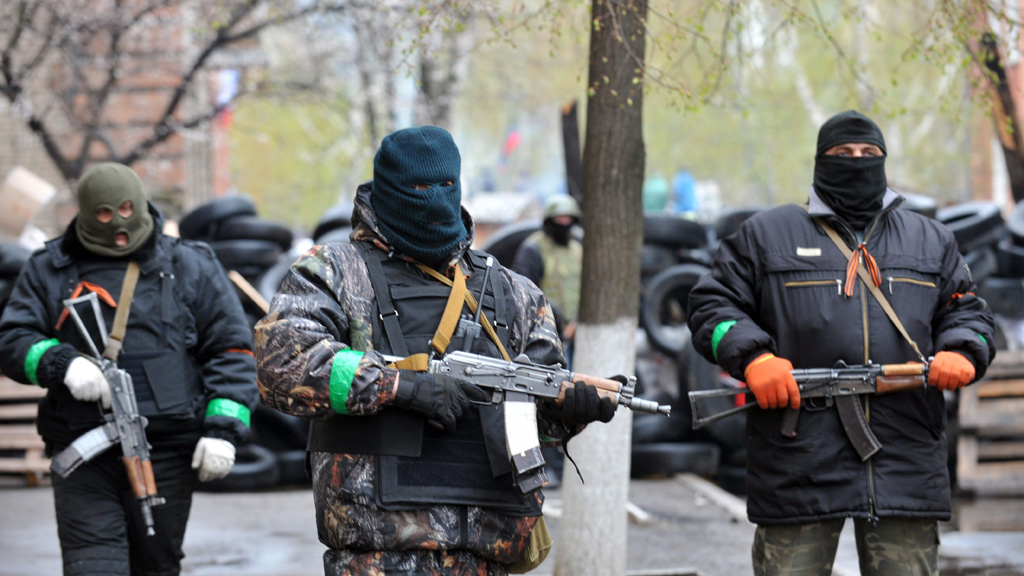 Ukraine clashes in Slaviansk as police bid to take back HQ (Getty)