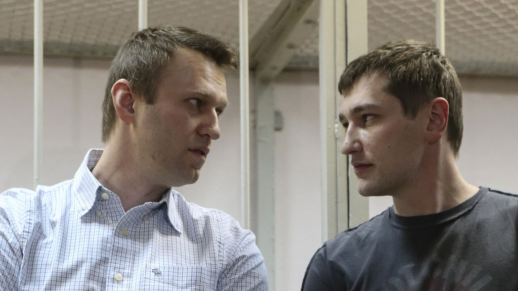 Alexei and Oleg Navalny (Reuters)