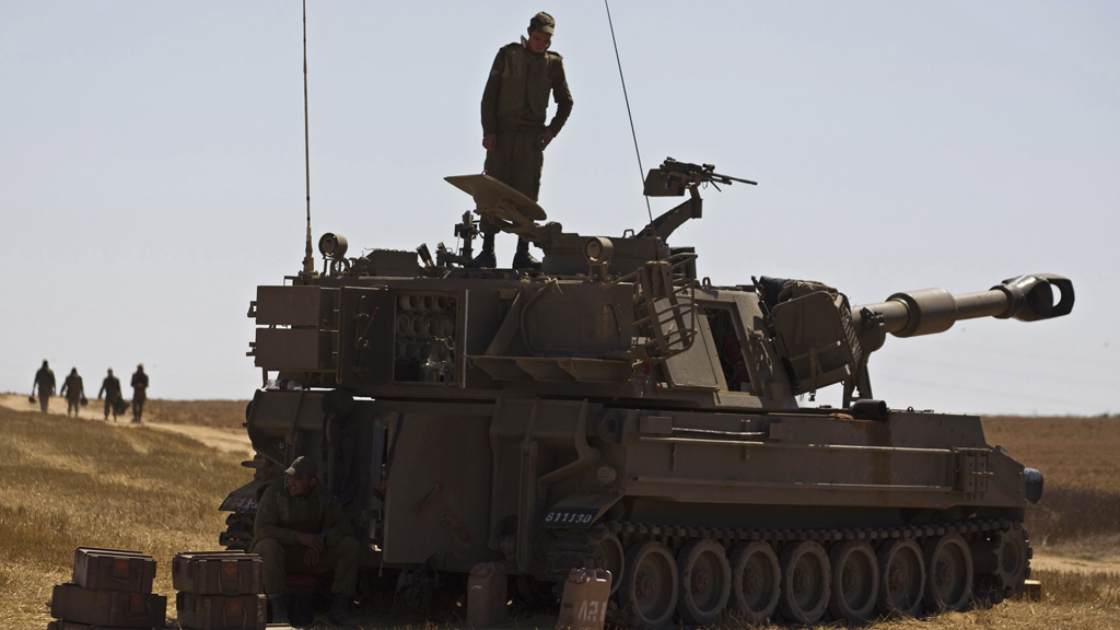 Israeli tank (reuters)