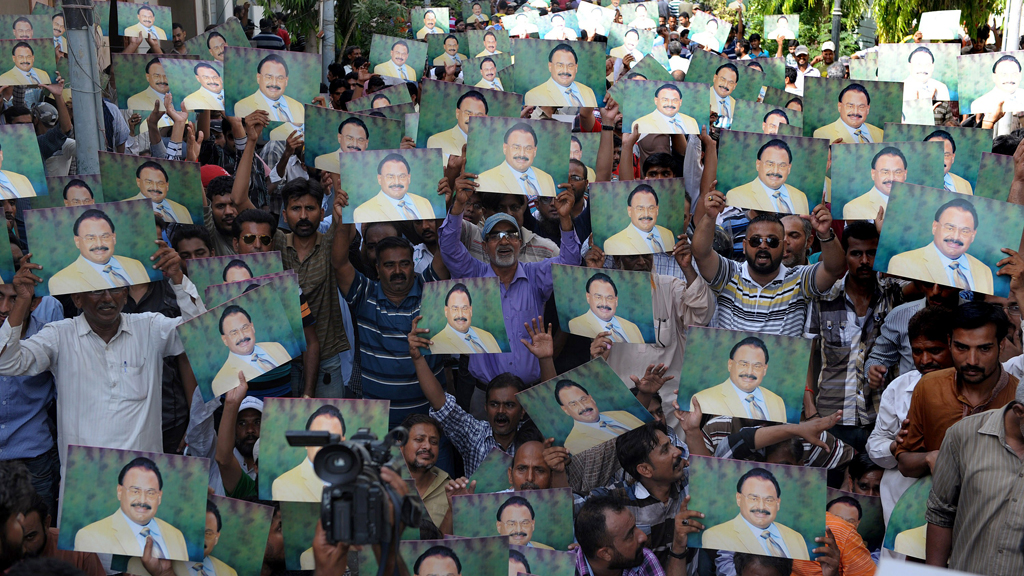 Pro Hussain Altaf protesters in Karachi (picture: Getty)