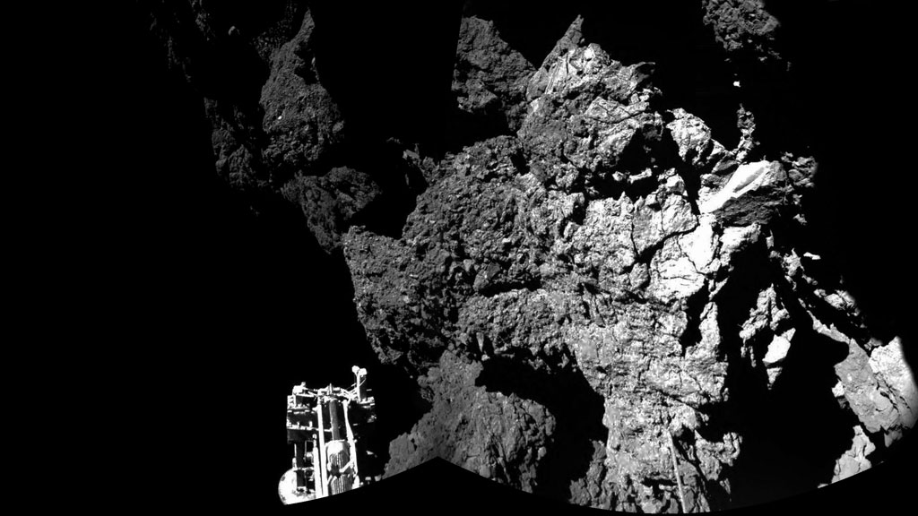 Rosetta comet landing first image