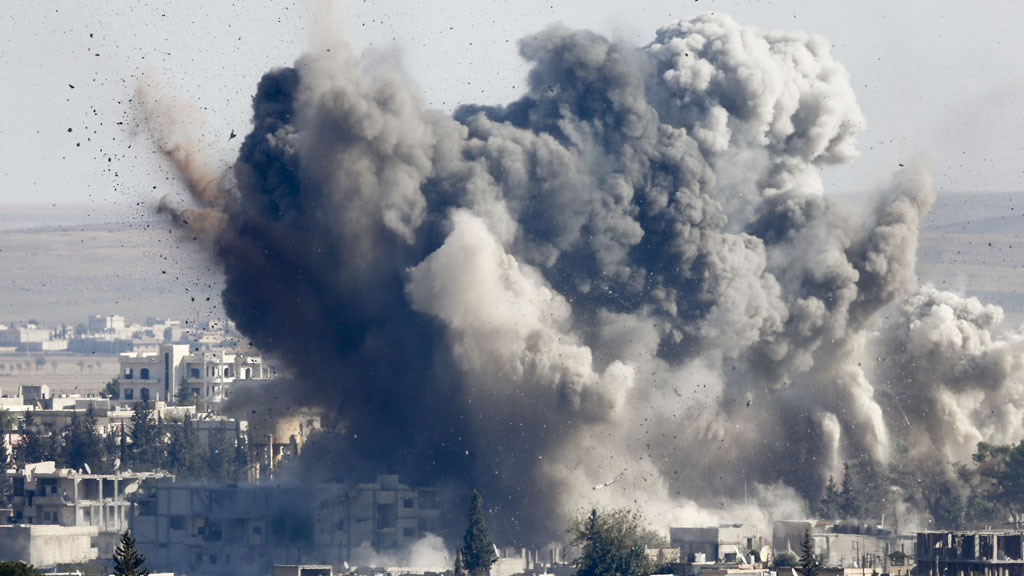 Explosions as jets hit IS positions (Reuters)