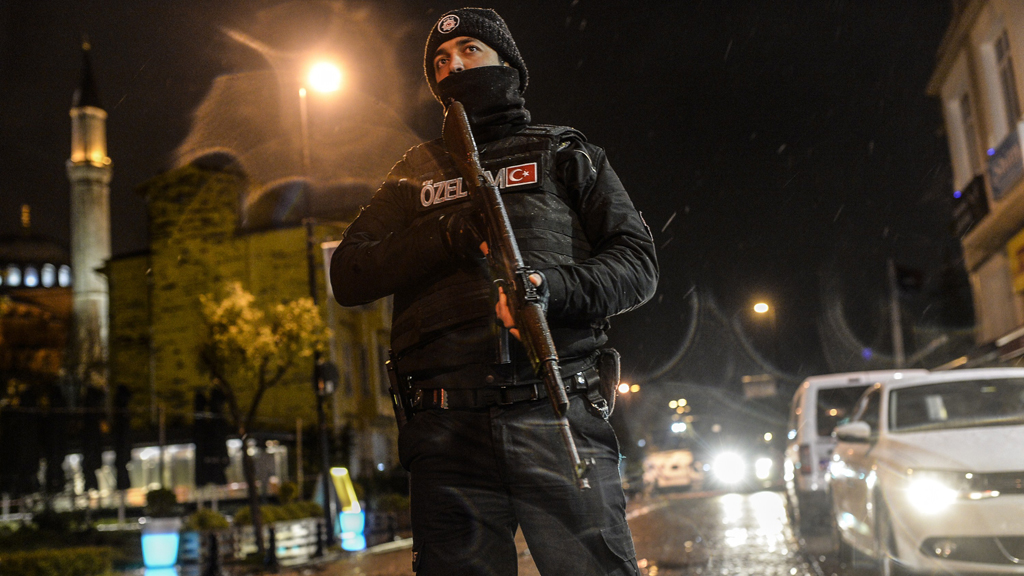 Police officer standing guard in Istanbul, Turkey (Getty)