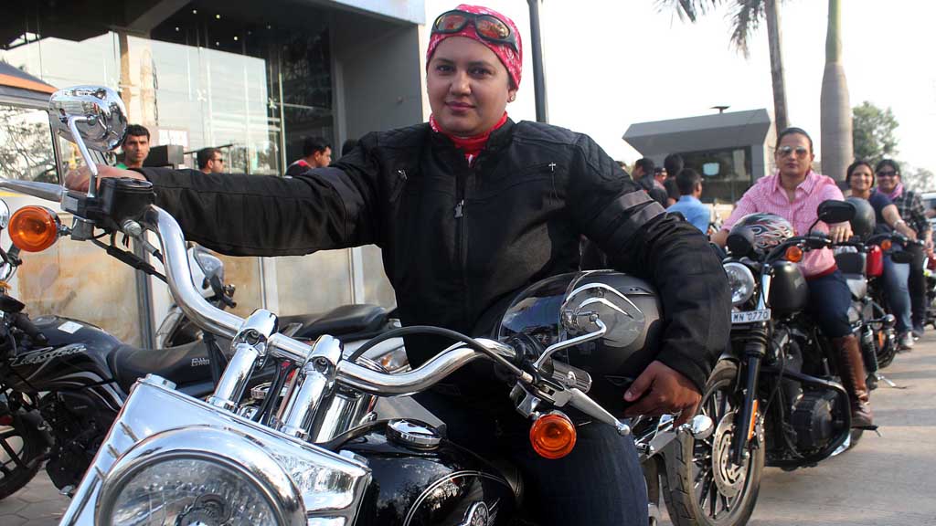 Indian female bikers (Reuters)