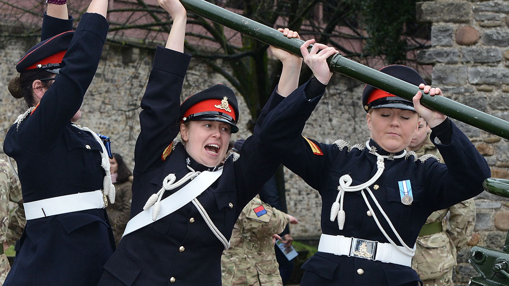 Female Army reservists (Getty)
