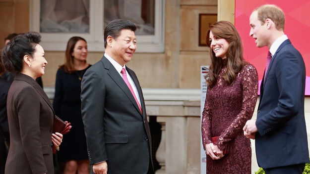 Chinese President Xi Jinping and his wife meeting the Duke and Duchess of Cambridge  (Getty)