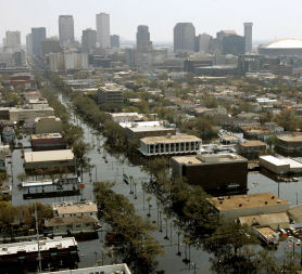 New Orleans in the flood (Reuters). 