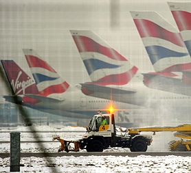 UK snow: who will pay for the airport mayhem? (Image:Getty)