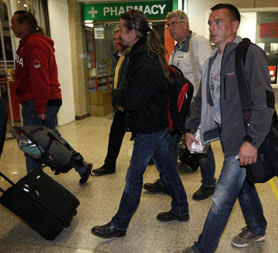 Libya: German passengers arrive home after being evacuated. (Reuters)