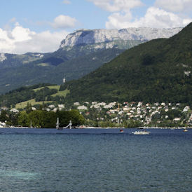 Four bodies found in Lake Annecy during search for just one victim (Getty)