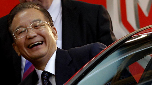 Chinese Premier Wen Jiabao visits the MG Longbridge plant (Reuters)