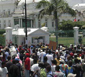 Locals speak of calm in Haiti (Reuters)