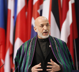 Nato agrees Afghanistan 2014 exit date (Reuters). 
