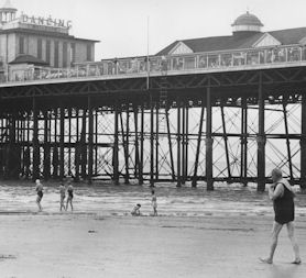 Hastings pier in its 1950s heyday