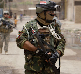 Mosul patrol (Credit: Reuters)