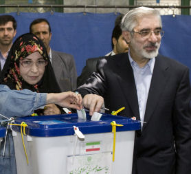 Mir Hossein Mousavi (picture: Reuters)