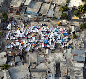 Street scenes in Port-au-Prince (Credit: Reuters)