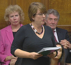 Former Home Secretary Jacqui Smith apologises
